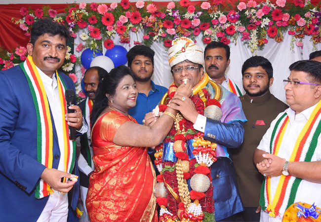 Bro Andrew Richard wonderfully celebrates his 57th Birthday amidst a large number of devotees and social organisations here on Tuesday 16th, 2018 in Bangalore with the myriad of wishes.